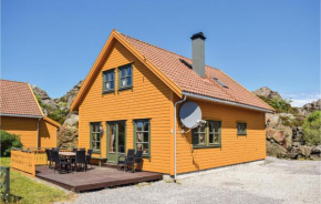  Holiday home Kvalavåg Tresvikvegen II  Авалдснес